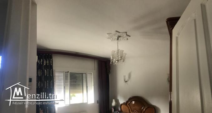 A louer un étage de villa à usage bureautique