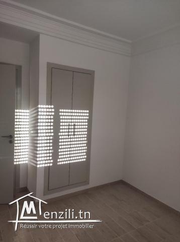 Appartement S+3 à Chouchet Rades