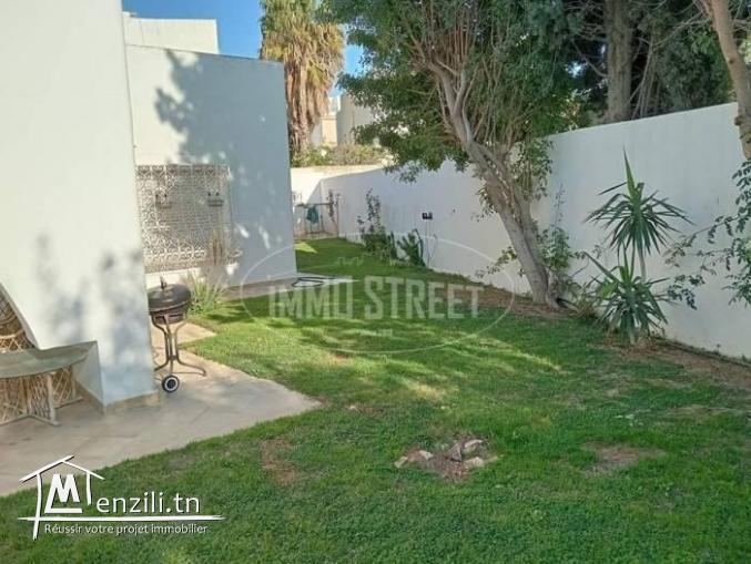 A vendre Superbe villa S3 plain pied  à La Marsa