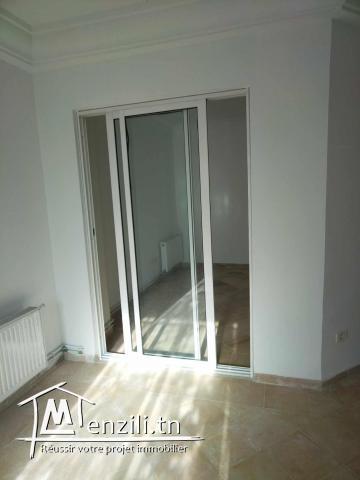 coquette appartement a cité enasser