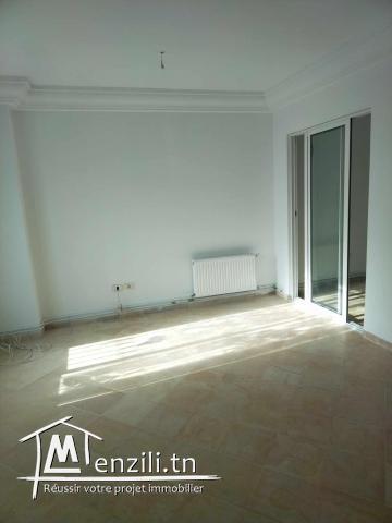 coquette appartement a cité enasser