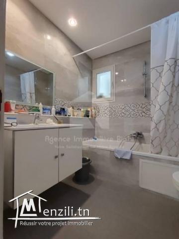 A Louer ( annuelle ) un appartement S3 avec jardin situé à Kantaoui