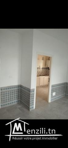 Appartement S+2 refait à neuf à borj louzir