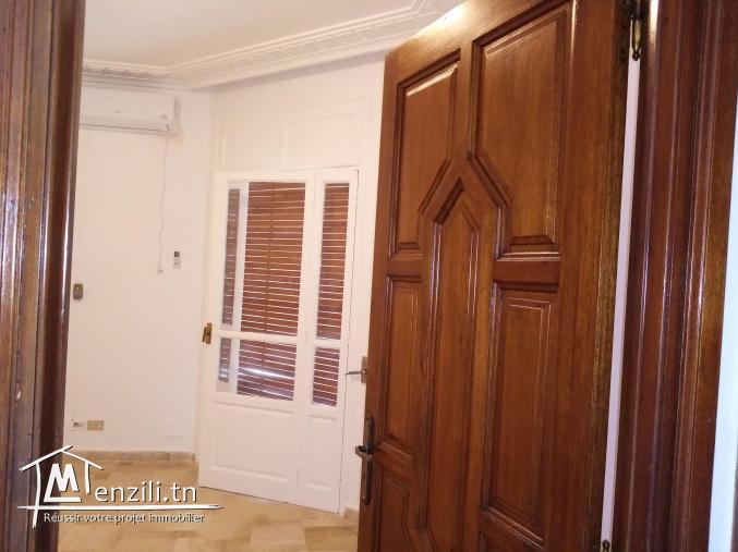 Villa à louer de Haut Standing Menzah-9