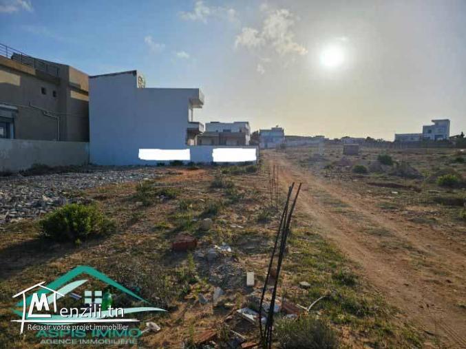 VT576:Terrain d’habitation  462 m² pieds dans l’eau à plage chraf hawaria