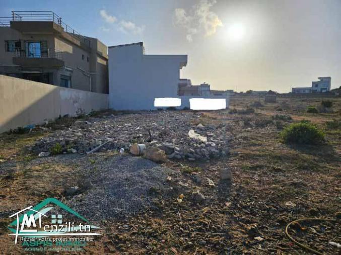 VT576:Terrain d’habitation  462 m² pieds dans l’eau à plage chraf hawaria