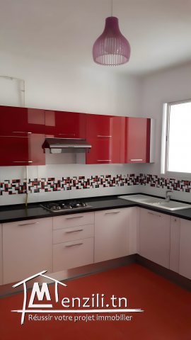 Appartement (S+2) au premier étage d’un immeuble (R+3)