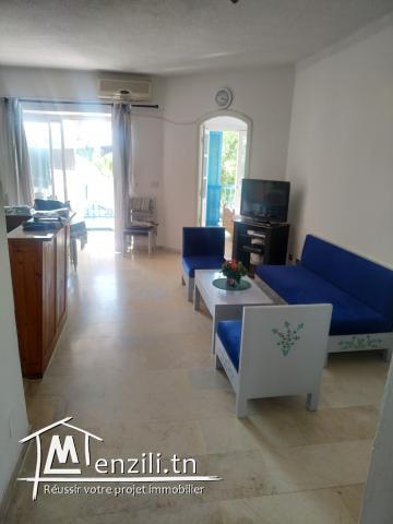 A  VENDRE  APPARTEMENT AU BORD DE LA MER