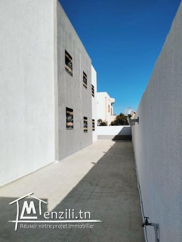 Immeuble 560m2 standing divisé en 3 appartements S+3