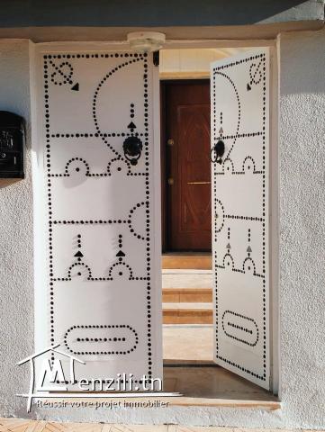 Immeuble 560m2 standing divisé en 3 appartements S+3