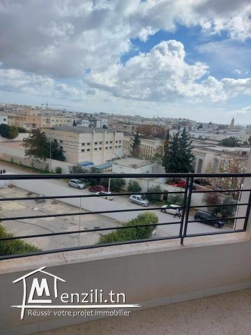 A vendre un appartement S+4