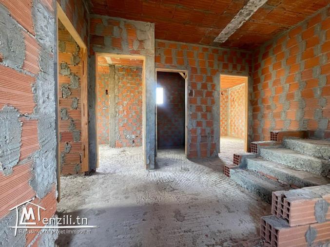 Villa S+4 à vendre inachevée