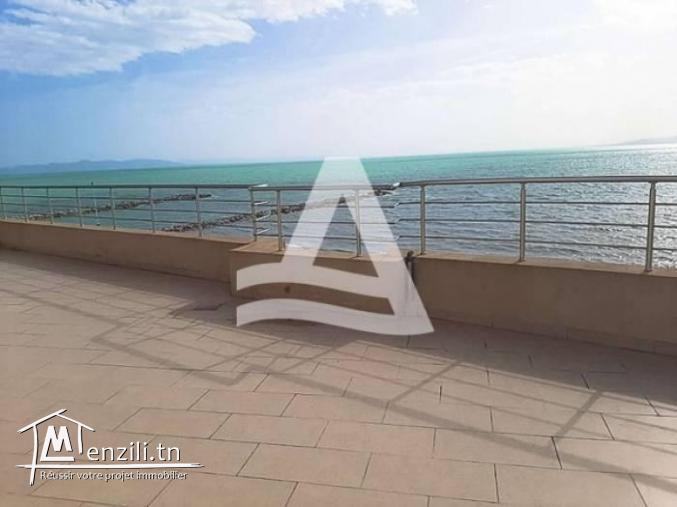 Location appartement de 330 m2 vue mer