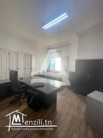 location bureau de 200 m2 au lac 1