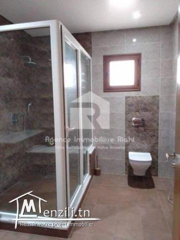 A vendre une villa de luxe S4 à Ksibet Sousse