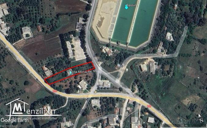 Villa en terrain de un hectare et 680m²