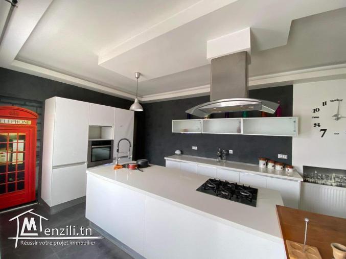 A louer S+3 meublé-E l Aouina