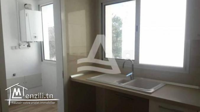 Location S1 vide à La