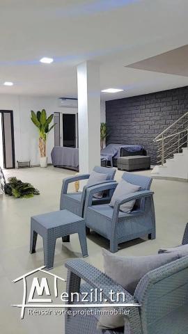 belle maison avec piscine