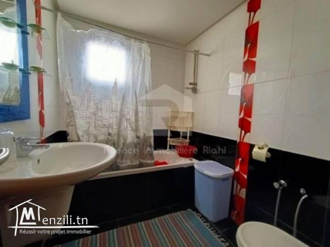 À Louer ( annuelle) un appartement S2 meublé situé à Chatt Meriem-sousse
