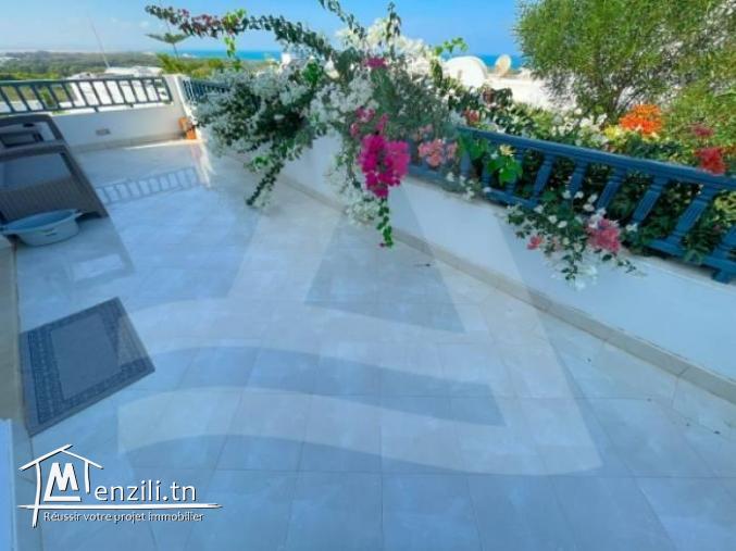 Location d'un Duplex meublé avec piscine à Gammarth