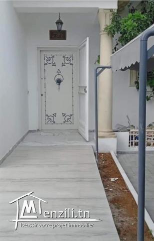 À louer duplex avec jardin la Marsa