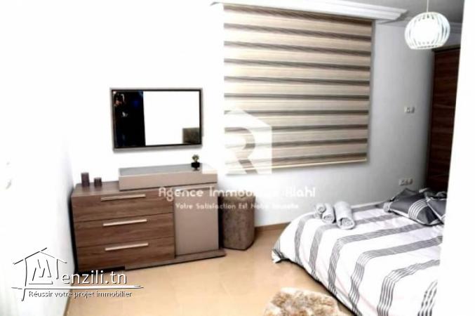 A louer par jour  un appartement S2 au 2éme étage situé à résidence Folla Chatt Mariem Sousse