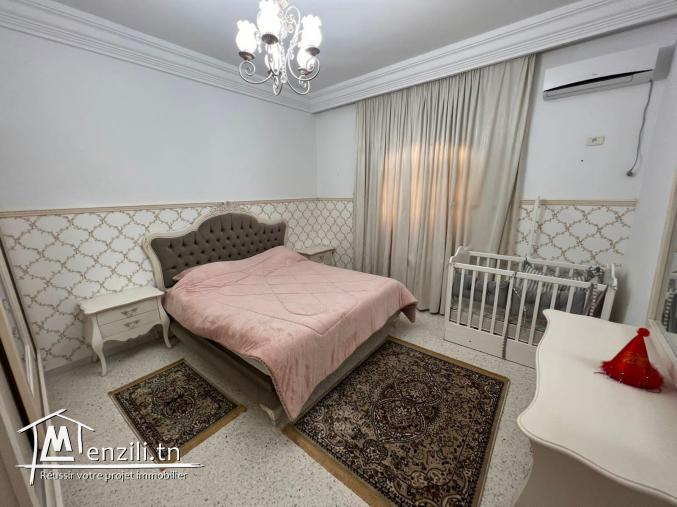 Loue étage de villa