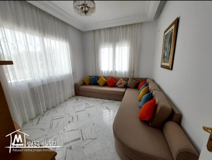 Etage Villa Haut Standing Entrée Indépendante Ariana Supérieur Près AFRICA MALL