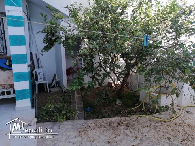 av une maison avec deux studios a Hammamet sud