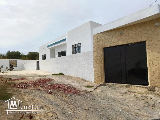 دار و معاها سانية للبيع في الحمامات الجنوبية 51355351