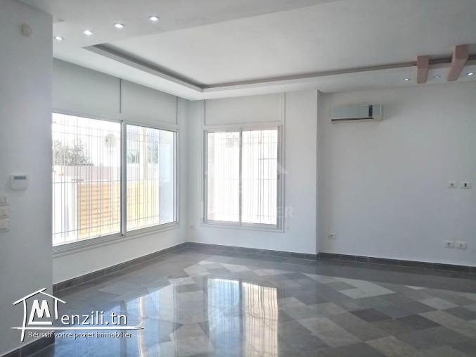 Bel étage de villa à vendre à Nabeul 51355351