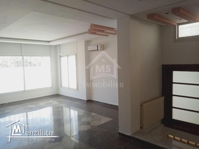 Bel étage de villa à vendre à Nabeul 51355351