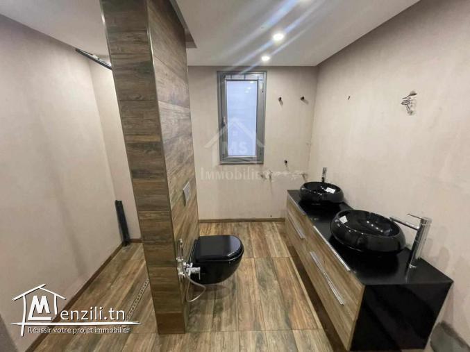 Villa toute neuve avec jardin et garage à vendre à Mrezga 51355351