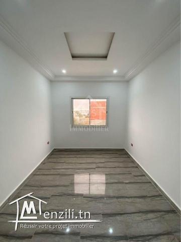 Villa S+3 toute neuve avec jardin à vendre 51355351