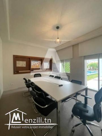 location villa avec piscine au lac 1