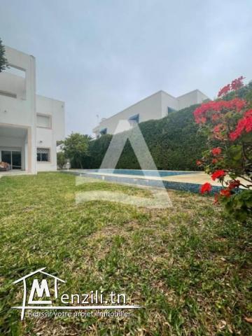 location villa avec piscine au lac 1