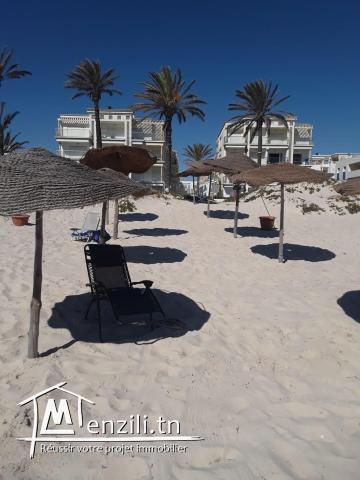 S+1 Chatt Mériem pieds dans l'eau