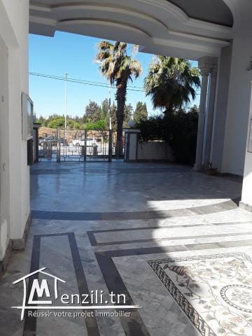 S+1 Chatt Mériem pieds dans l'eau