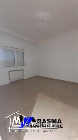 à louer un appartement  de type s+2