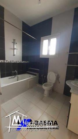 à louer un appartement  de type s+2