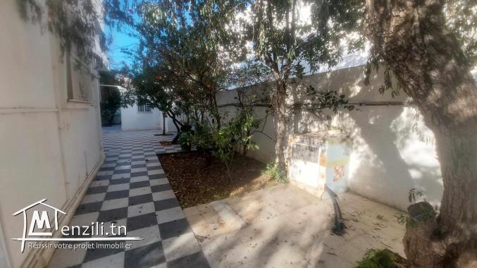 A Vendre Villa S6 à France Ville Tunis