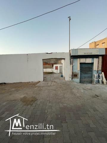 à Vendre Terrain commercial