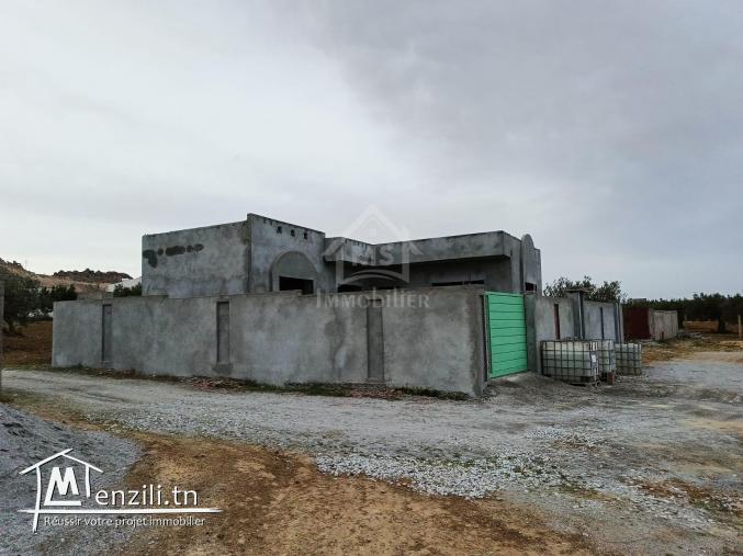 Une villa avec piscine encours de construction à vendre 51355351