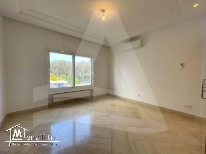 Location d'un appartement S3 avec jardin à Gammarth