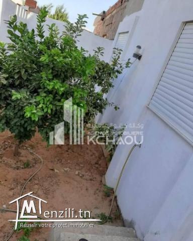route de tunis à vendre villa