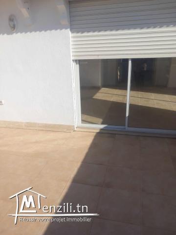 App S+3 à louer Ariana cité hedi nouira