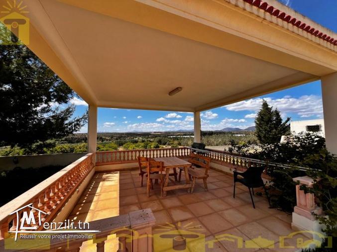 ferme de 9 hectares à Hammamet