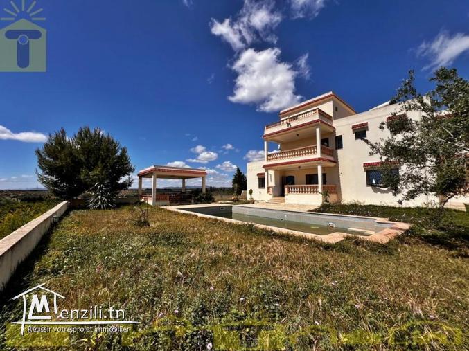ferme de 9 hectares à Hammamet