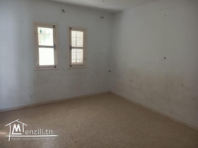 Maison de 291m2 a renover excellente location